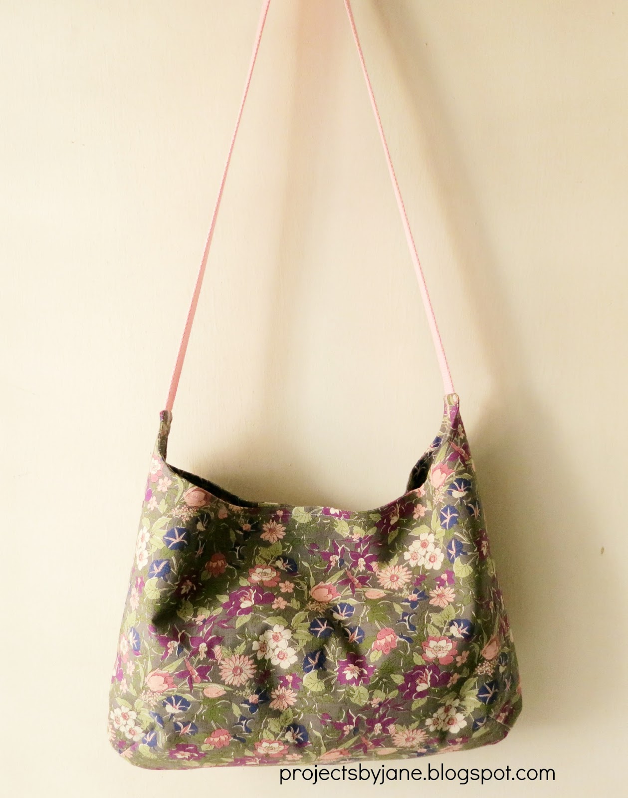 Sling bags and shoulder bags | Projects by Jane